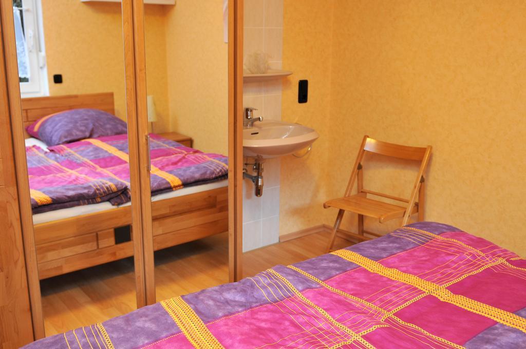 Ferienwohnung Heinen Schleiden Δωμάτιο φωτογραφία